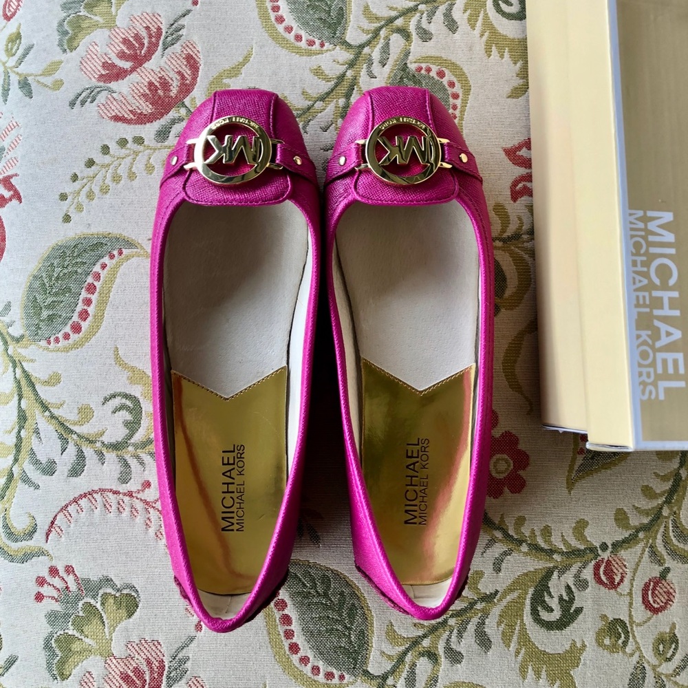 Michael Kors flats